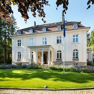 Europaeische Akademie 3* Berlin